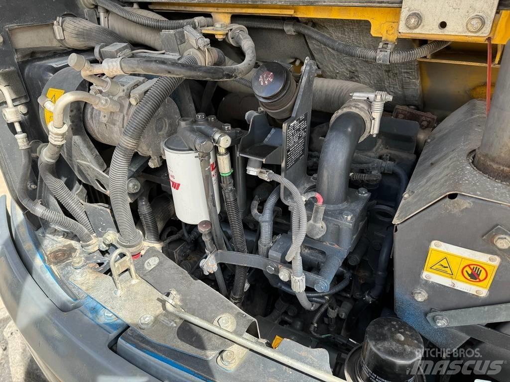 Komatsu PW 98 MR-8 Ekskavatori uz riteņiem