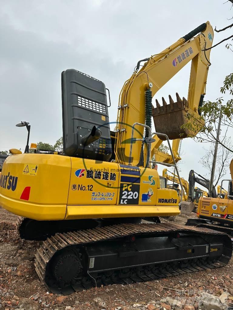 Komatsu PC 220 LC Kāpurķēžu ekskavatori