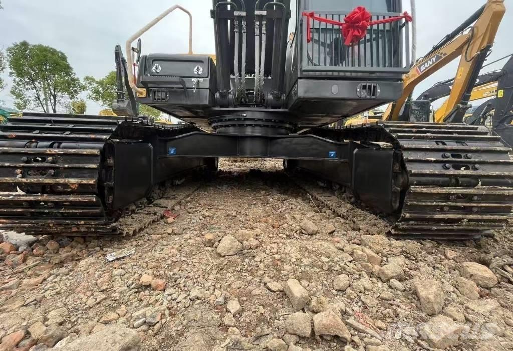 Volvo EC 210 Kāpurķēžu ekskavatori
