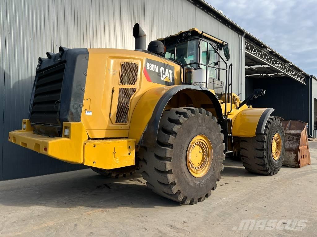 CAT 980M Iekrāvēji uz riteņiem