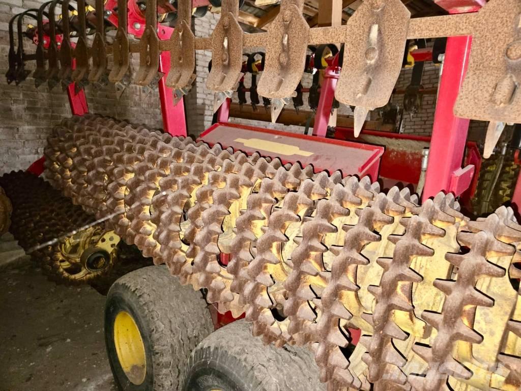 Väderstad Rexius1020 Veltņi