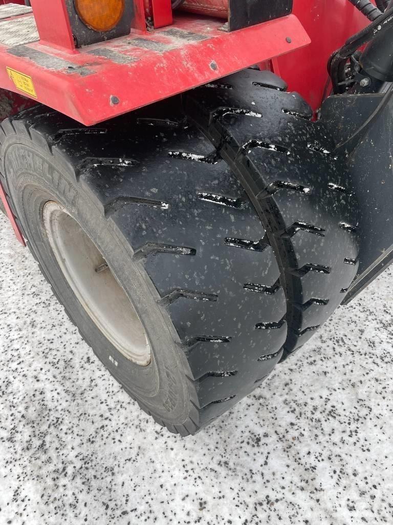 Kalmar DCG120-6 Tehnika ar dīzeļa dzinēju