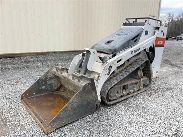 Bobcat MT85 Lietoti riteņu kompaktiekrāvēji