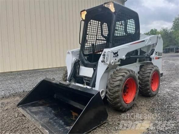 Bobcat S510 Lietoti riteņu kompaktiekrāvēji