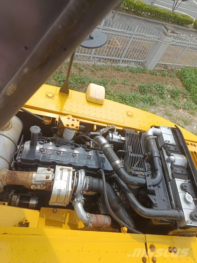 Komatsu PC 200 Kāpurķēžu ekskavatori