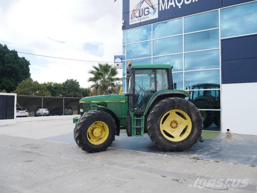John Deere 6900 Traktori