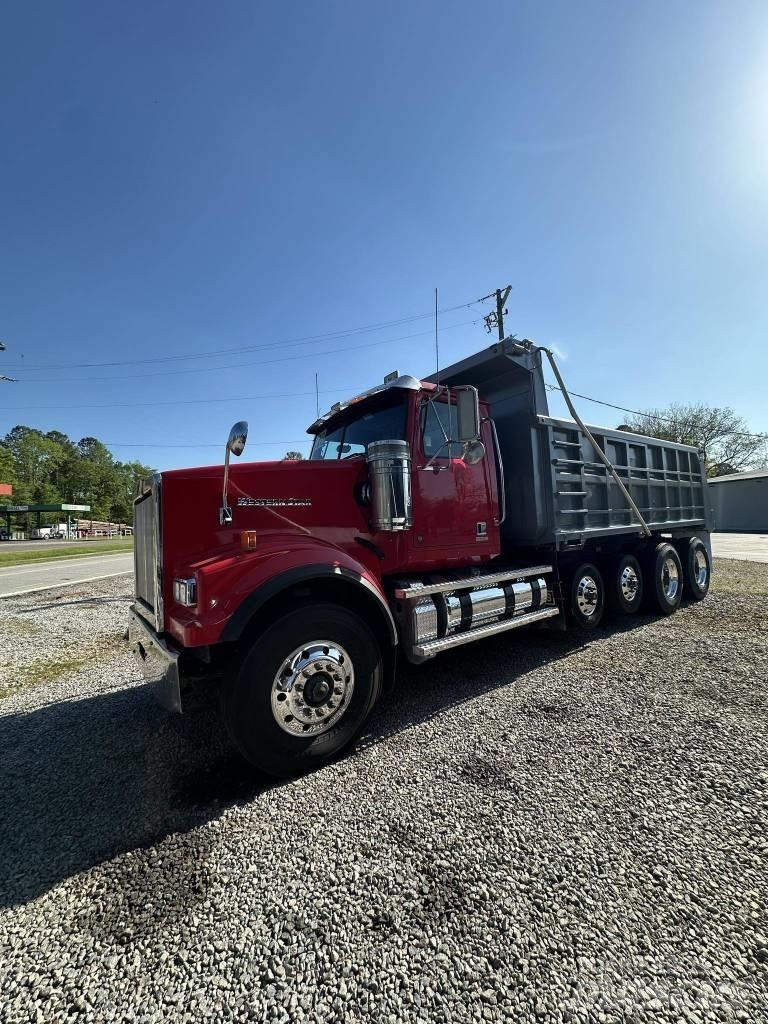 Western Star 4900 FA Pašizgāzējs