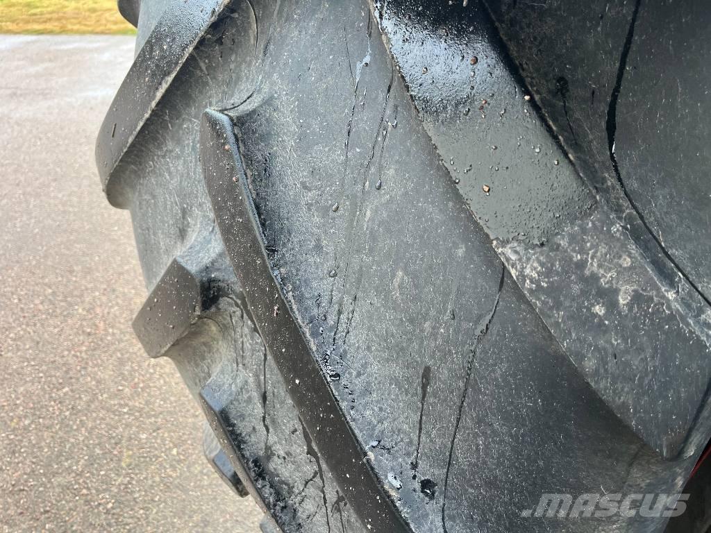 Fendt 724 Profi Plus Traktori