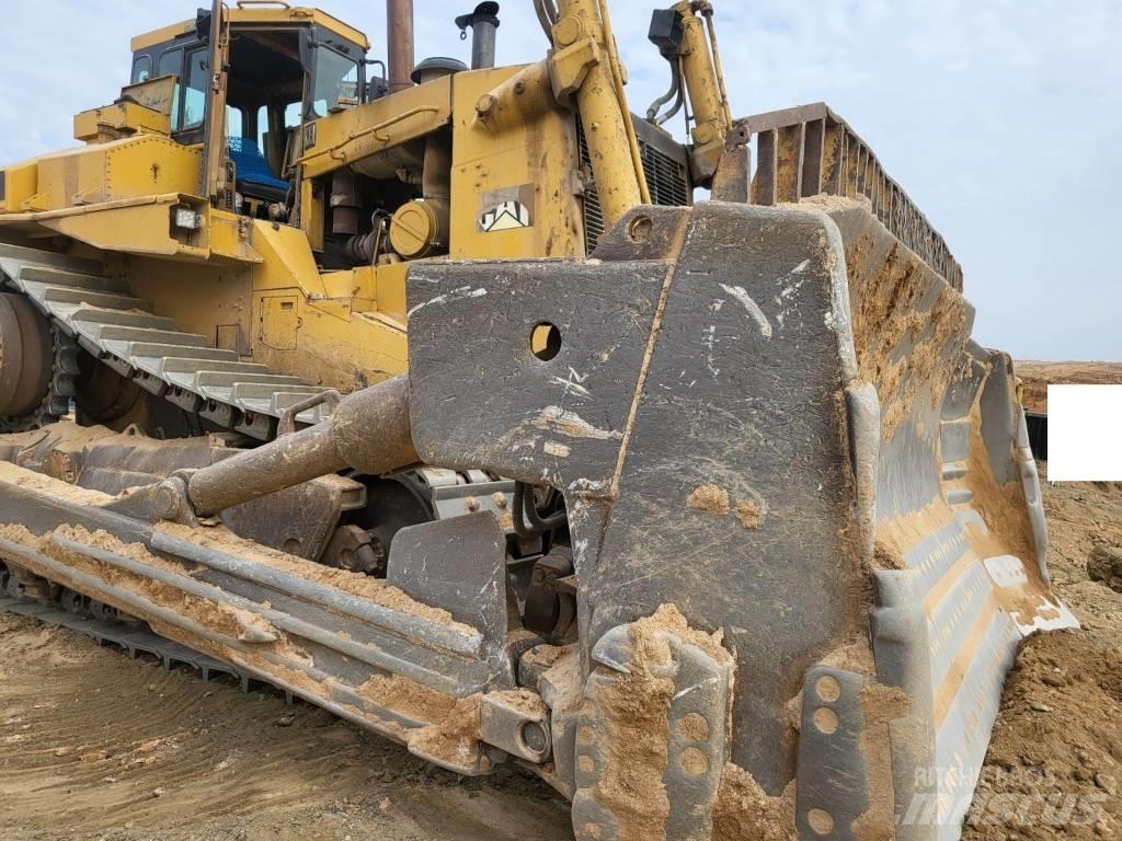 CAT D11N Kāpurķēžu buldozeri