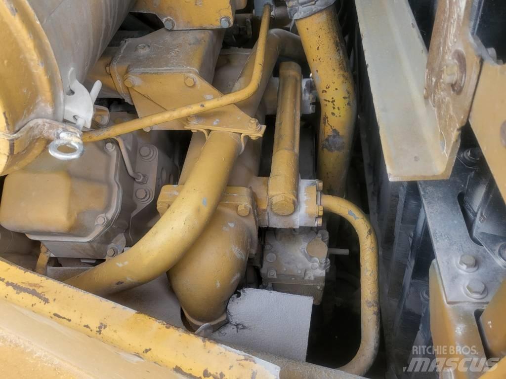 CAT D11N Kāpurķēžu buldozeri