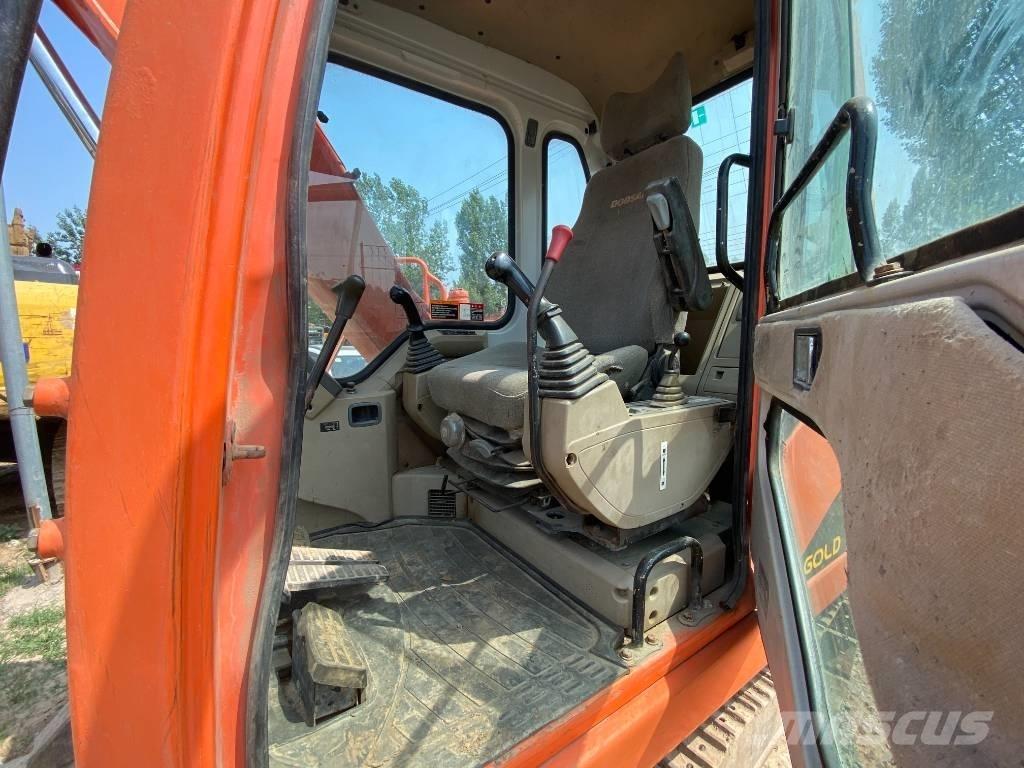 Doosan DH80 Kāpurķēžu ekskavatori