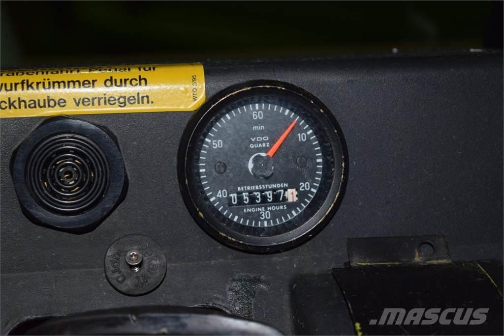 CLAAS Jaguar 820 Lopbarības novācēji