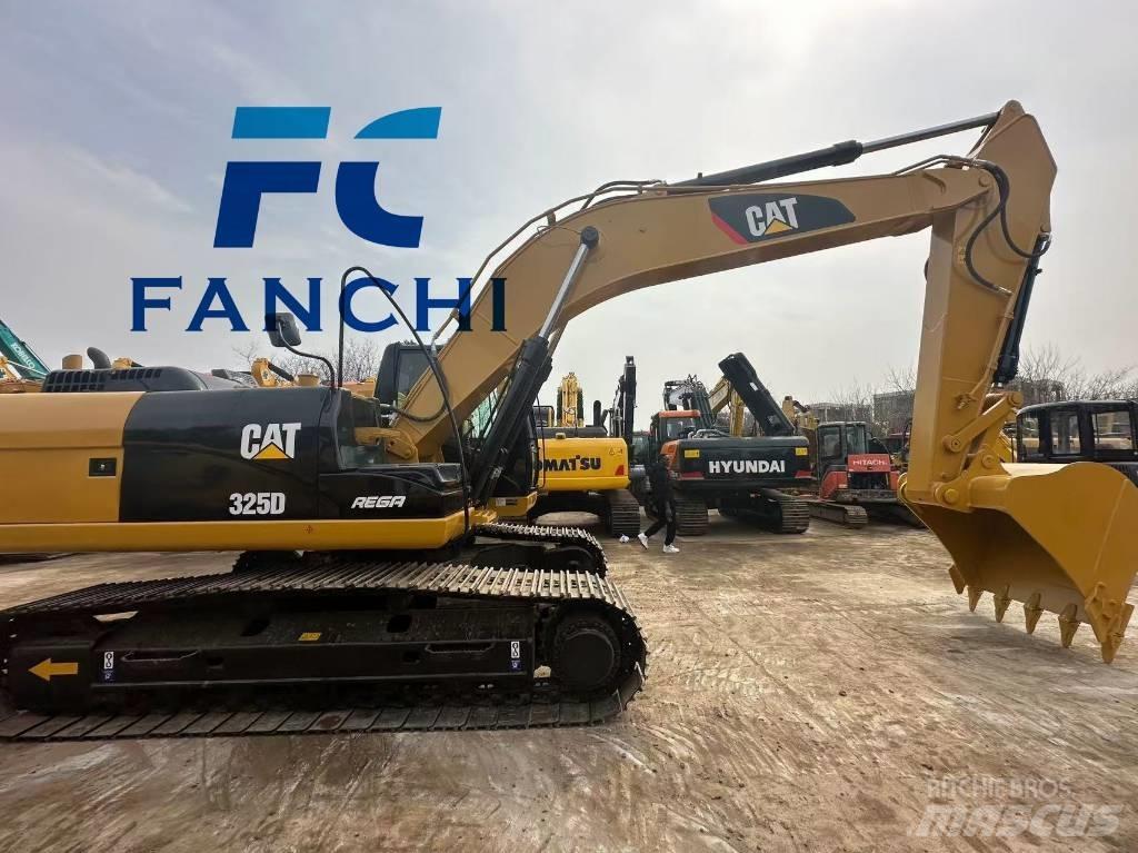 CAT 325 D Kāpurķēžu ekskavatori