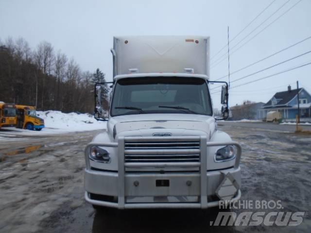 Freightliner M2 106 Furgons