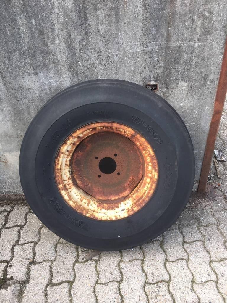 BKT 7.50 R 16 + velg Riepas, riteņi un diski