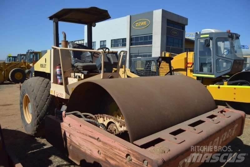 Dynapac CA250D Kombinētie veltņi