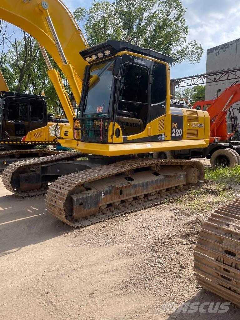Komatsu pc220-8 Kāpurķēžu ekskavatori