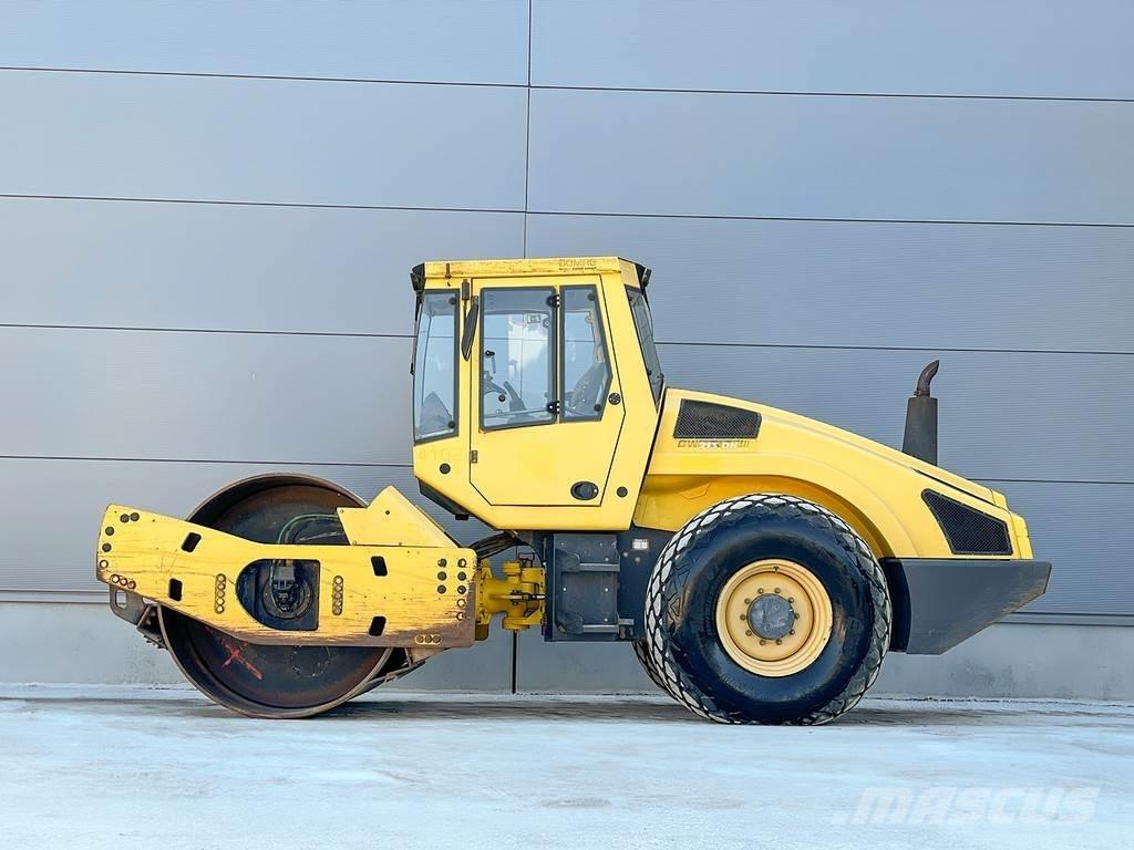 Bomag BW 213 DH-4 Vienvalča grunts veltņi