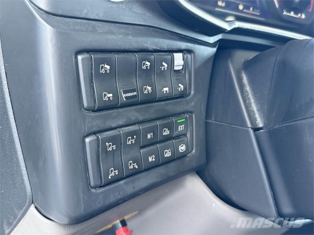 Scania R650 8x4 Šasija ar kabīni