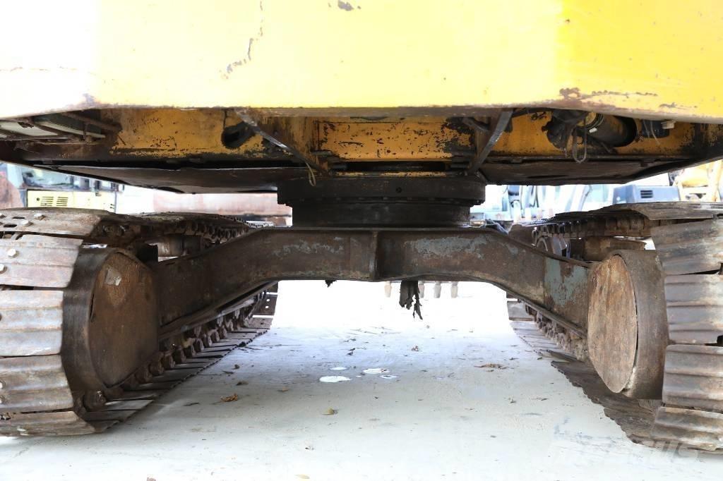 Kato HD 250 V II Kāpurķēžu ekskavatori