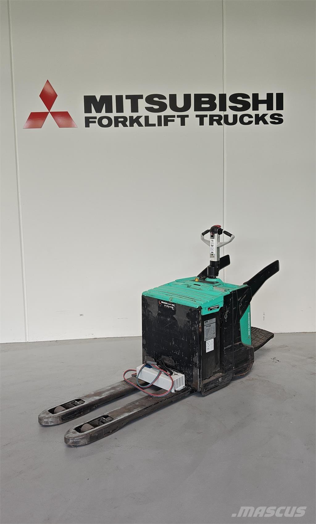 Mitsubishi PBV20N2 Pašgājējplatformas