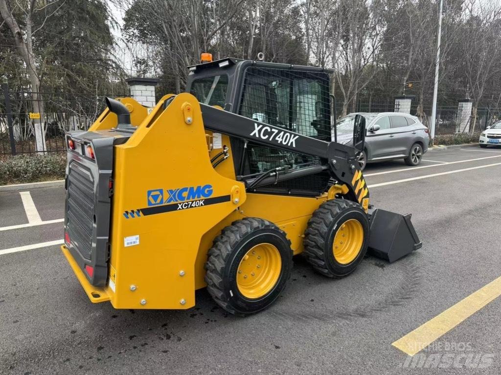 XCMG XC740K Lietoti riteņu kompaktiekrāvēji