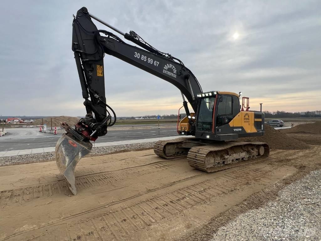 Volvo EC220EL Kāpurķēžu ekskavatori