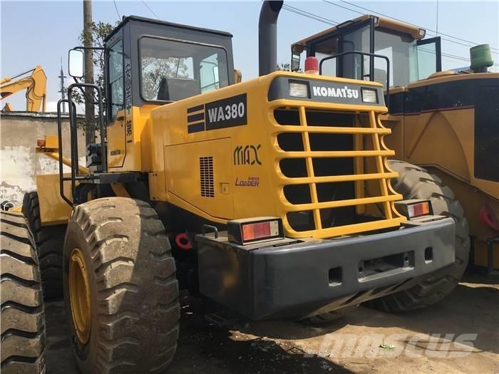 Komatsu WA 380-3 Iekrāvēji uz riteņiem