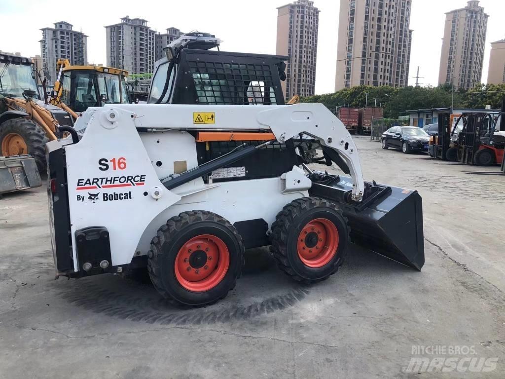 Bobcat S 16 Lietoti riteņu kompaktiekrāvēji