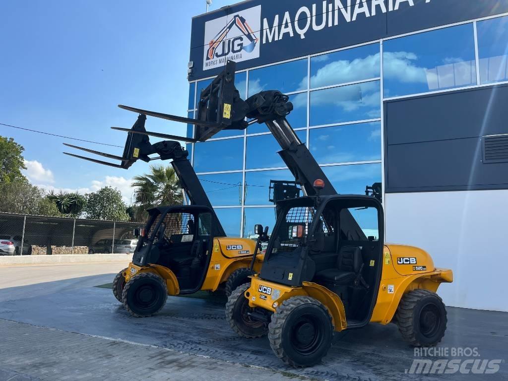 JCB 520-40 Teleskopiskie manipulatori