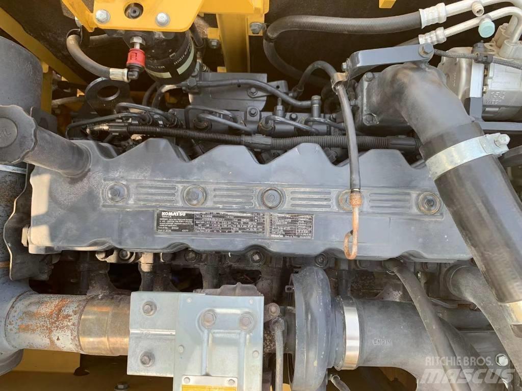 Komatsu PC 220-8 Vidēja lieluma ekskavatori 7 t - 12 t