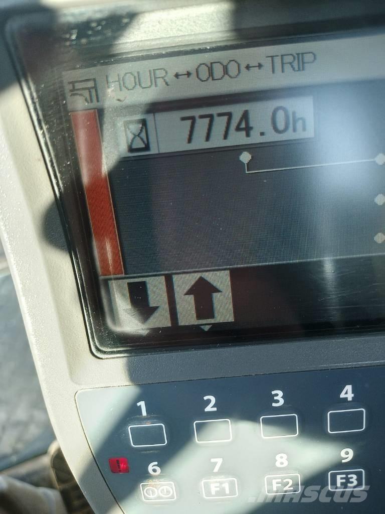 Hitachi ZX 170 W-3 Ekskavatori uz riteņiem