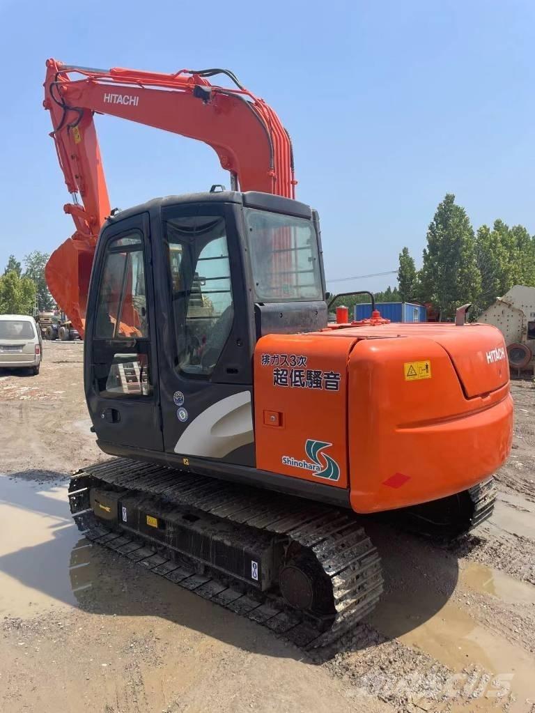 Hitachi ZX70 Kāpurķēžu ekskavatori