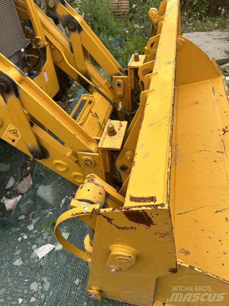 CAT 420 F Ekskavatori-iekrāvēji