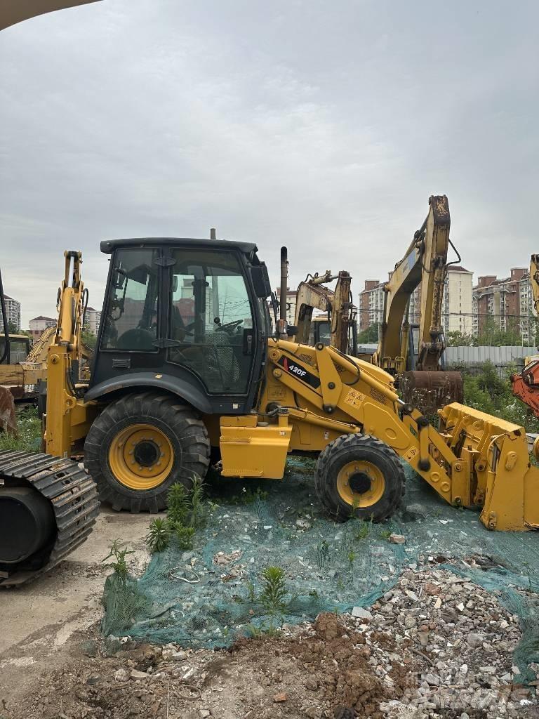 CAT 420 F Ekskavatori-iekrāvēji