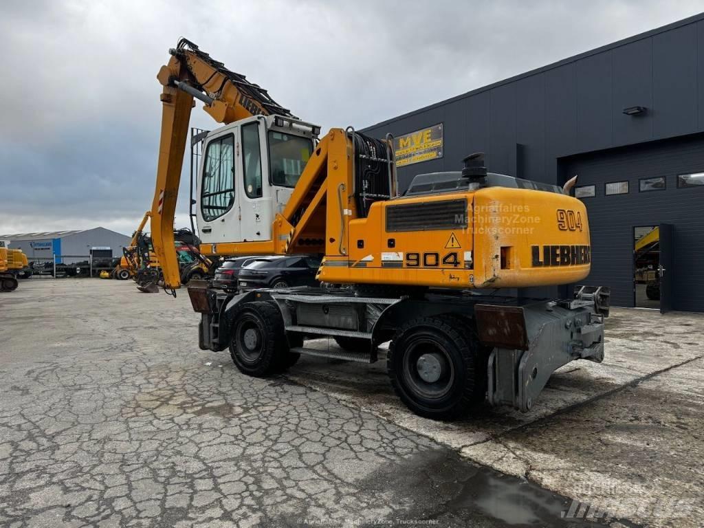 Liebherr A 904 C Ekskavatori uz riteņiem