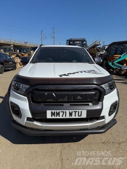 Ford Ranger Vieglais kravas automobilis/izkraušana no sāniem
