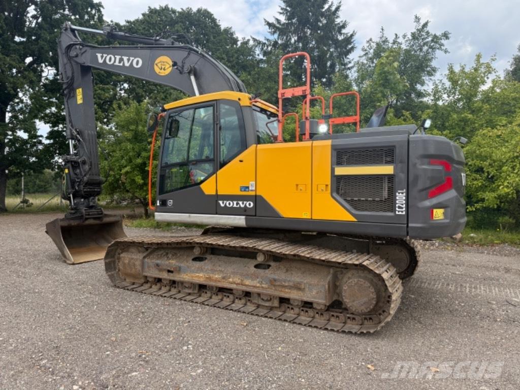 Volvo EC 220 EL Kāpurķēžu ekskavatori