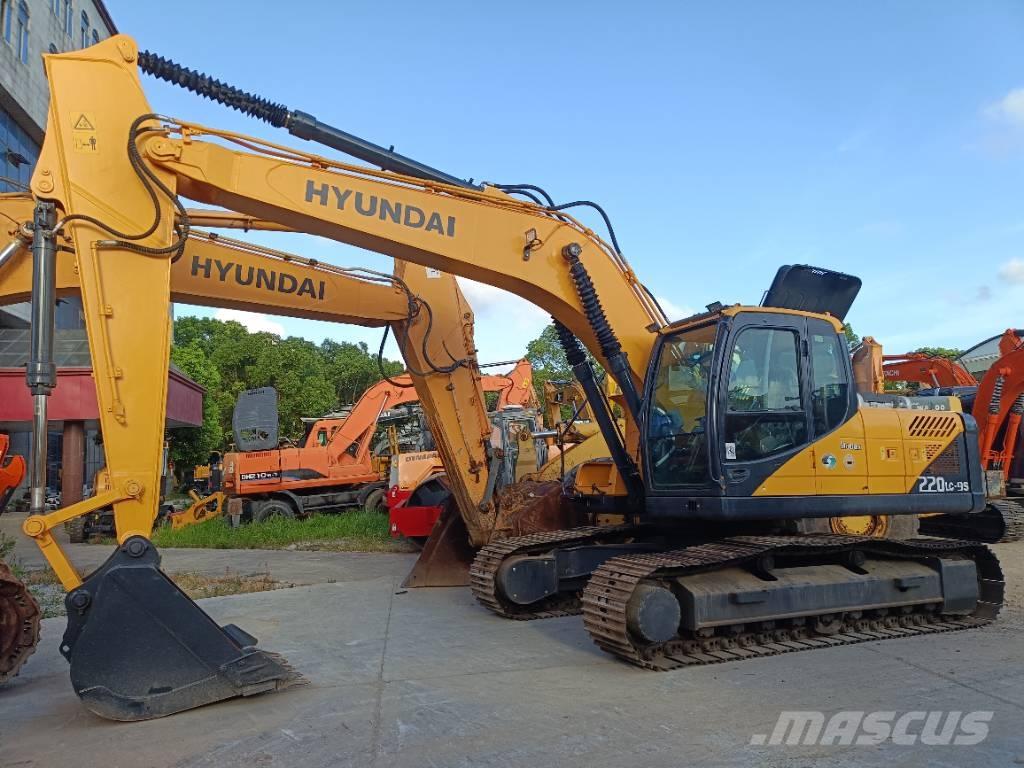 Hyundai R220LC-9S Kāpurķēžu ekskavatori