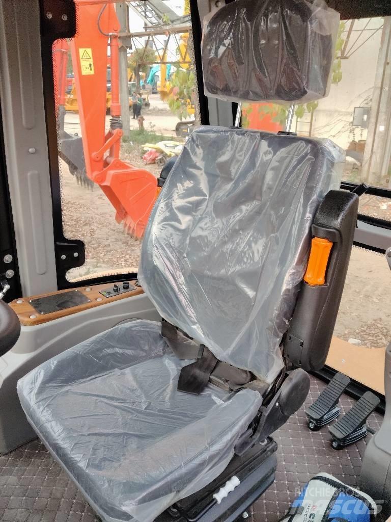 CAT 420F Ekskavatori-iekrāvēji
