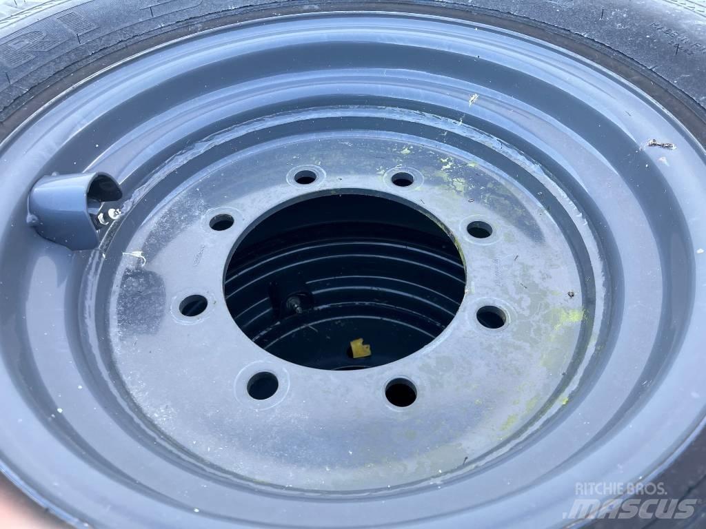 Nokian TRI II hjul Iekrāvēji uz riteņiem