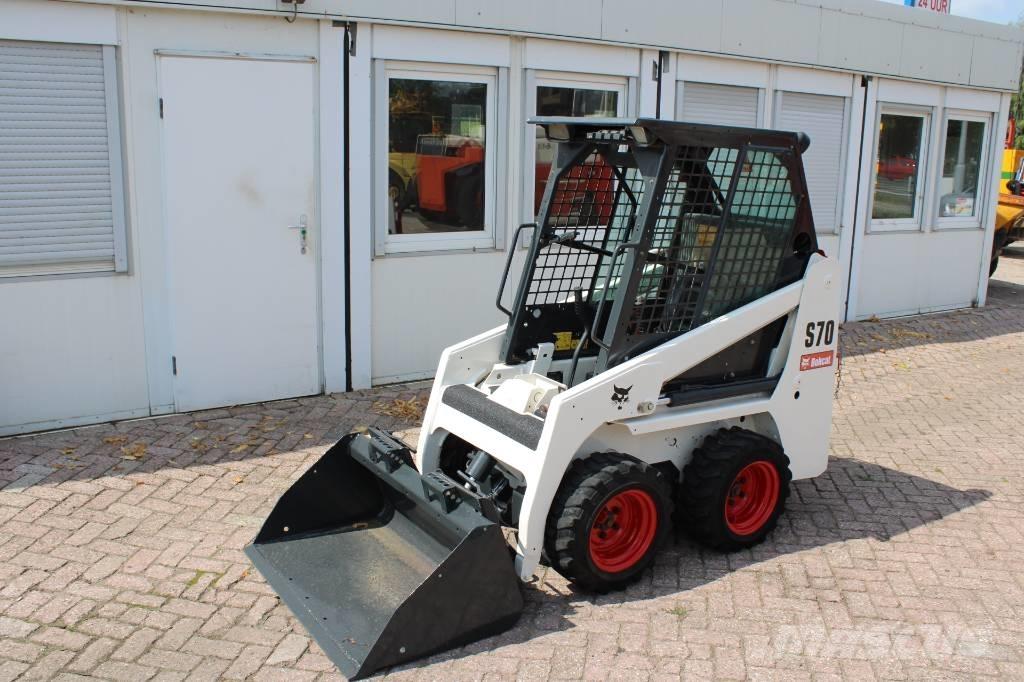Bobcat S 70 Lietoti riteņu kompaktiekrāvēji