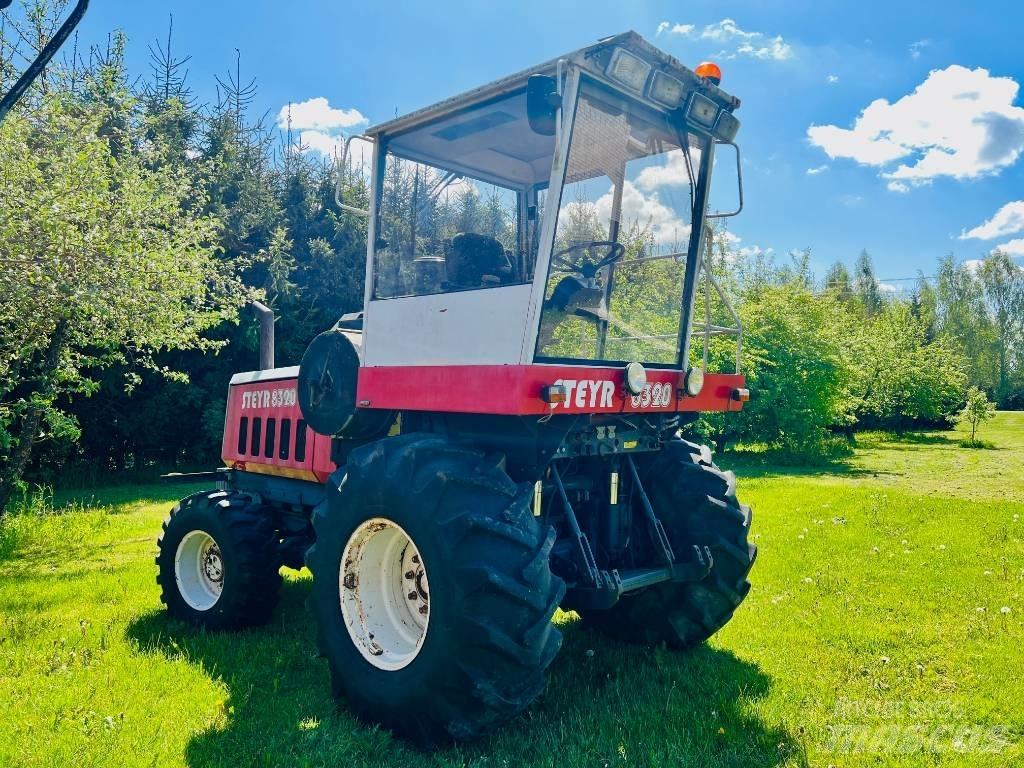 Steyr 8320 Zāles smalcinātāji