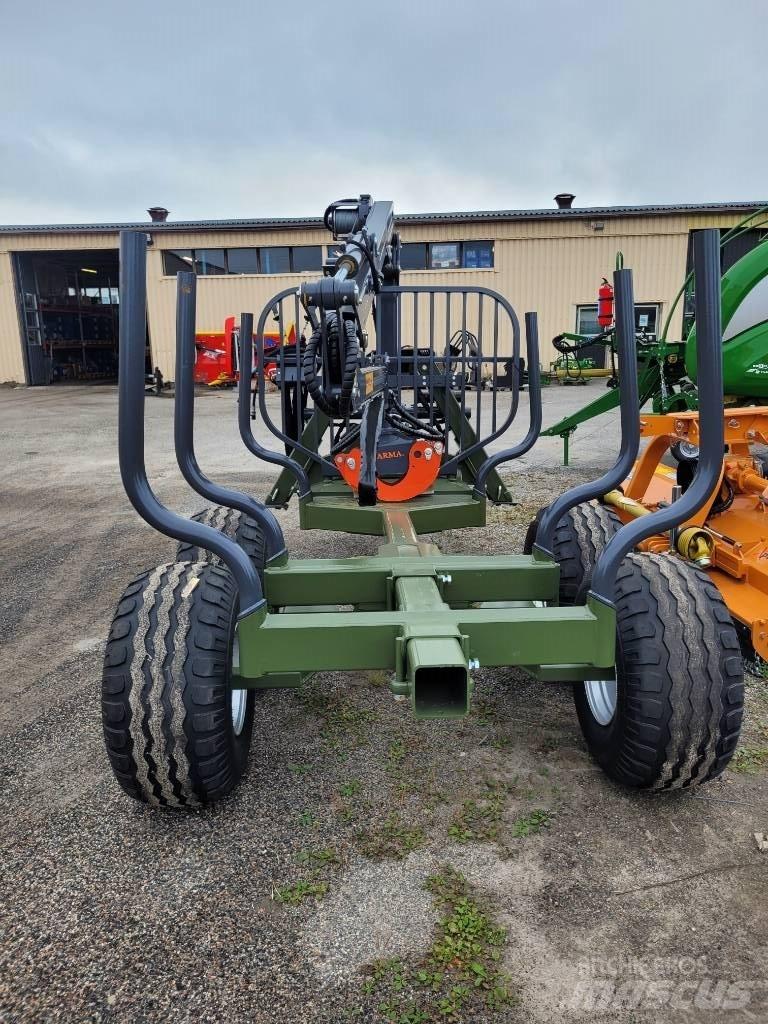 Farma T9F Meža piekabes