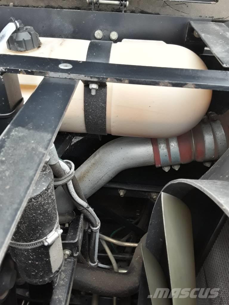 New Holland CX 8060 Ražas novākšanas kombaini