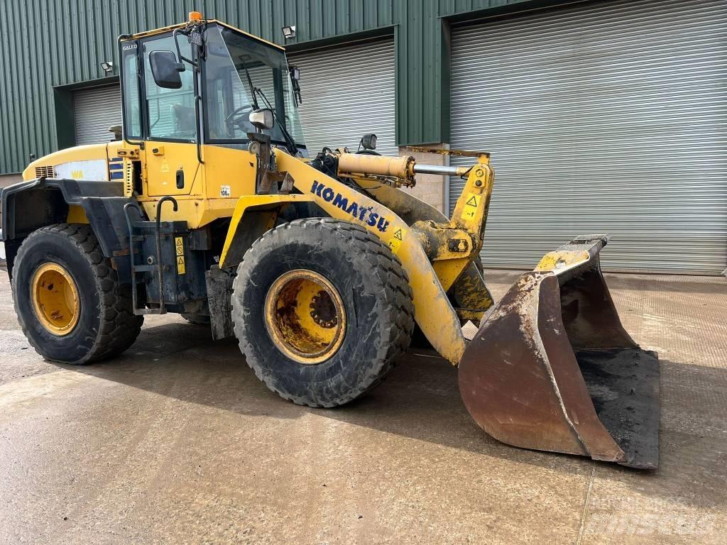 Komatsu WA 250-5H Iekrāvēji uz riteņiem