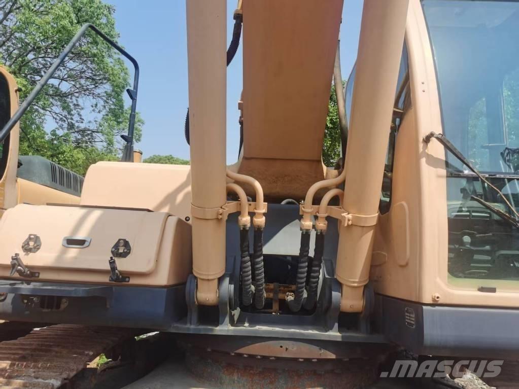Hyundai R305LC-9T Kāpurķēžu ekskavatori