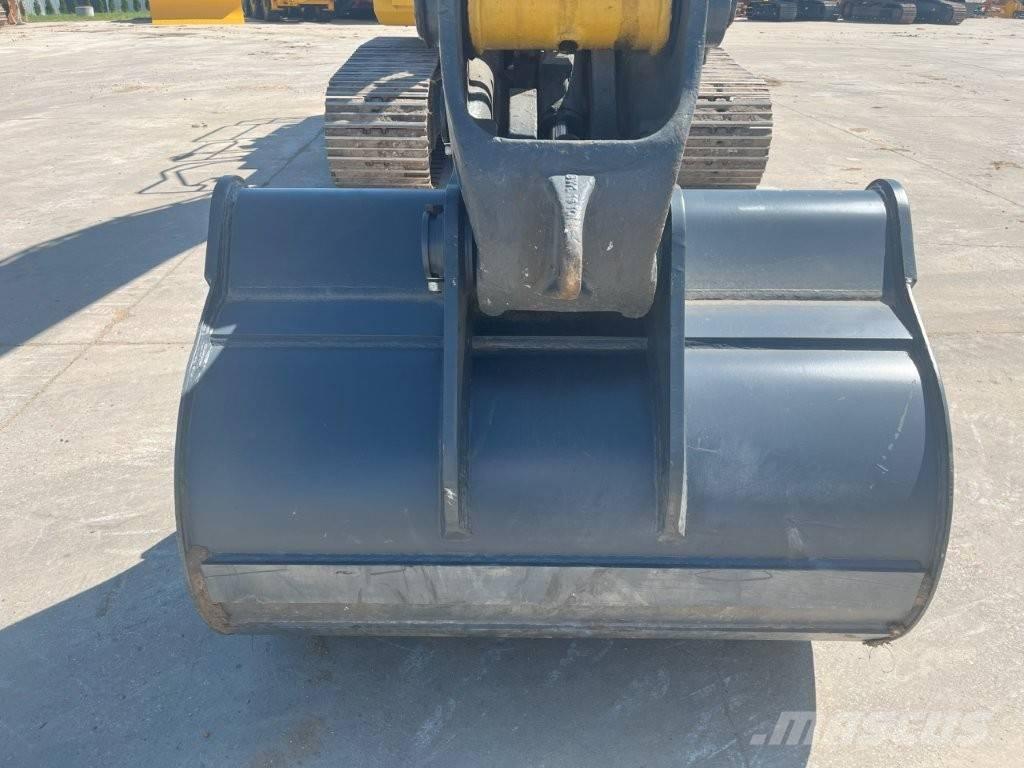 Komatsu PC 210 LC-11 Kāpurķēžu ekskavatori