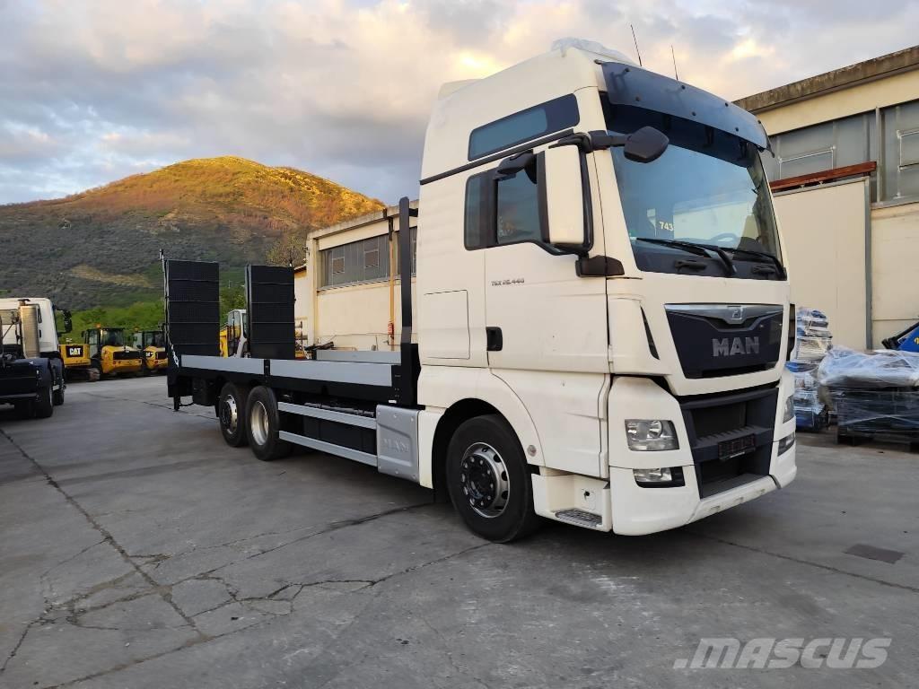 MAN TGX 26.440 Platformas/kravas mašīnas ar vinču
