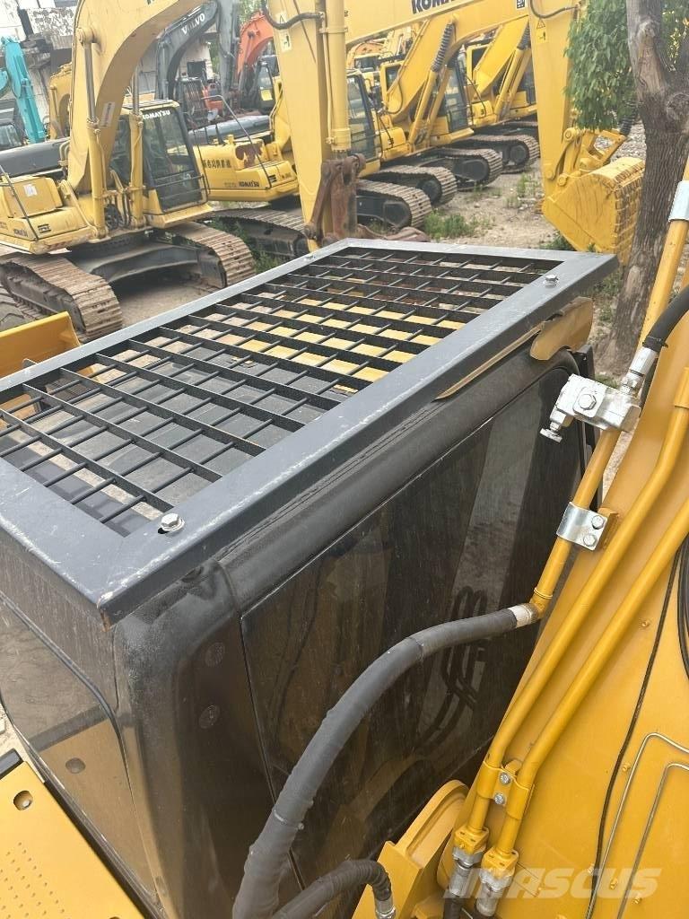 CAT CAT330D Vidēja lieluma ekskavatori 7 t - 12 t